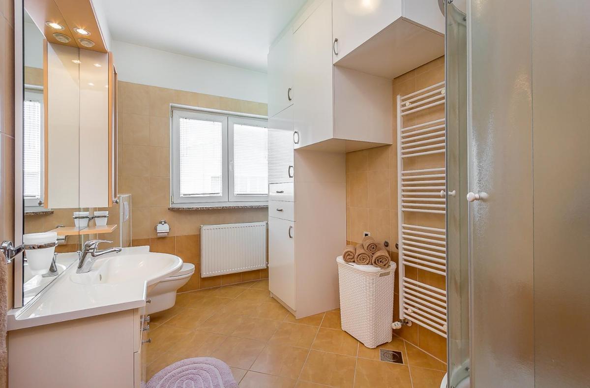 Apartment Igor 3 **** Медулин Екстериор снимка
